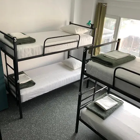 Bedsy Hostel