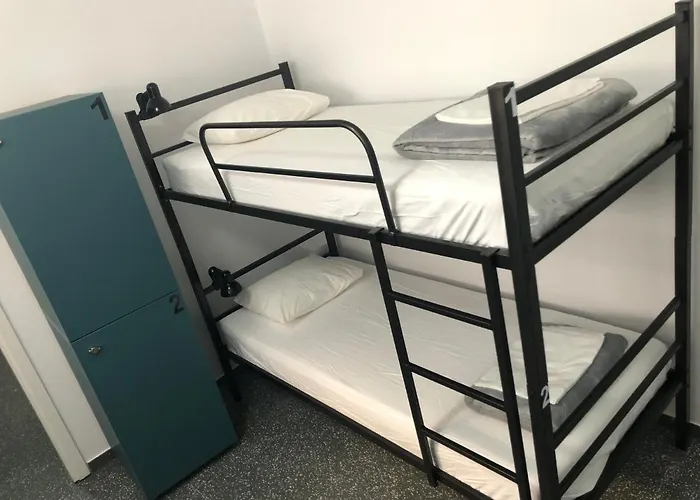 Bedsy Albergue